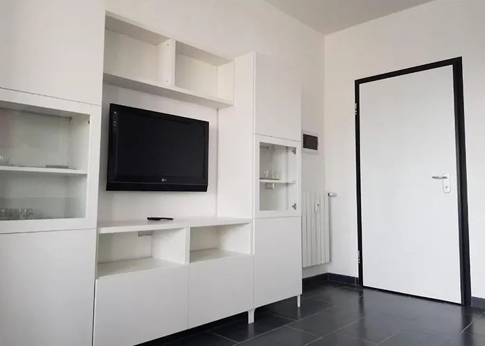 Apartment Romantic In Rome, 50 Sqm, Parking Rom